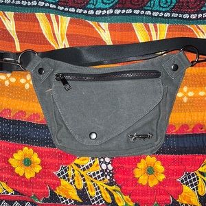 Sipsey hip bag
